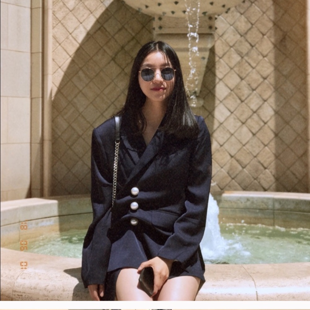 Seen_H independent brand Suit